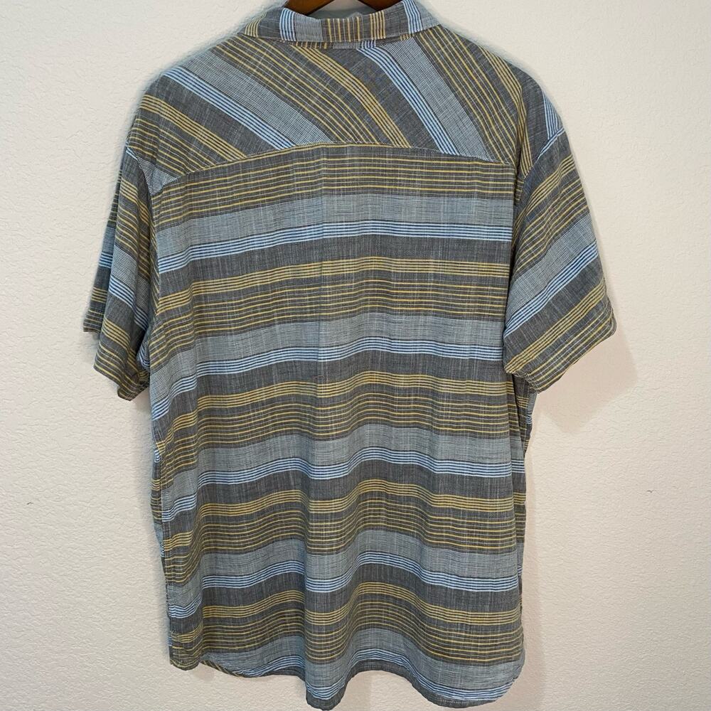 Columbia Men's Shirt Button Down Short Sleeved Blue and Yellow Striped Size XL - Picture 2 of 7